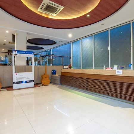 Raffleshom Hotel Bandung Exterior photo